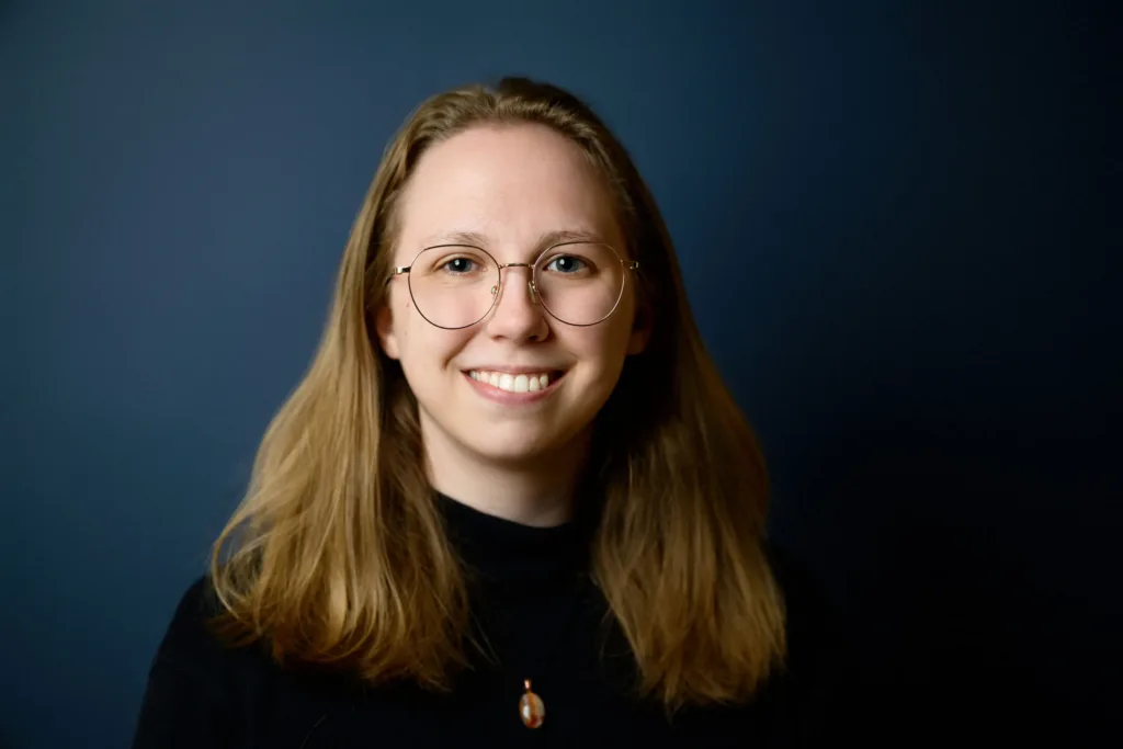 Professional headshot of Sunny Olsen, cello student teacher at Lott Music Studio.